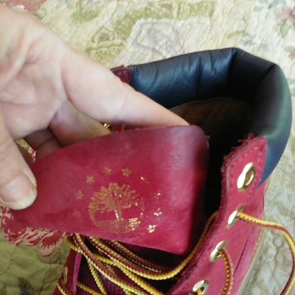 Boy's Timberland 6 Inch Premium Boots - Picture 6 of 8